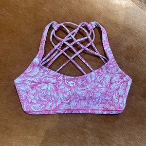 LULULEMON pink sports bra